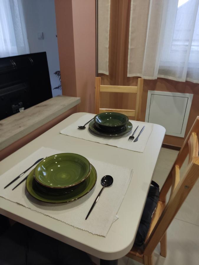 Apartmani Sladjana Novi Sad Exteriör bild